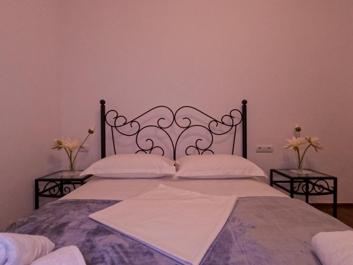 Intown Guesthouse Shkodër 外观 照片