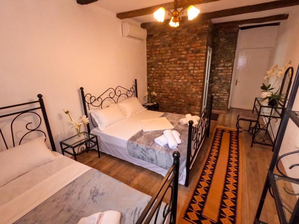 Intown Guesthouse Shkodër 外观 照片