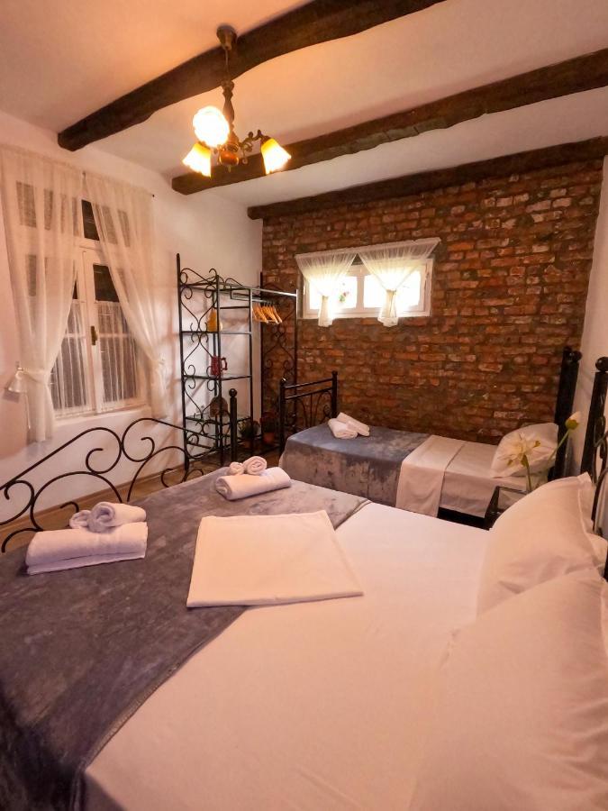 Intown Guesthouse Shkodër 外观 照片