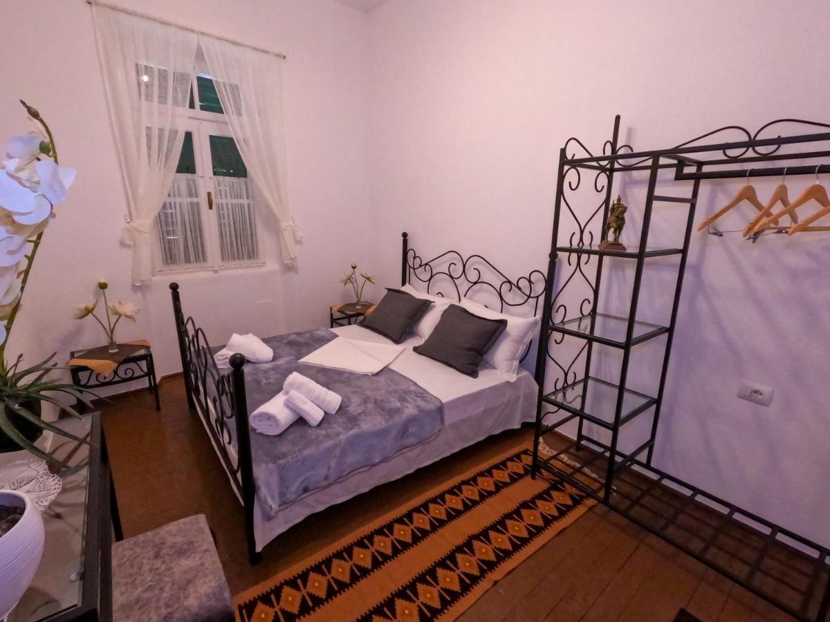 Intown Guesthouse Shkodër 外观 照片
