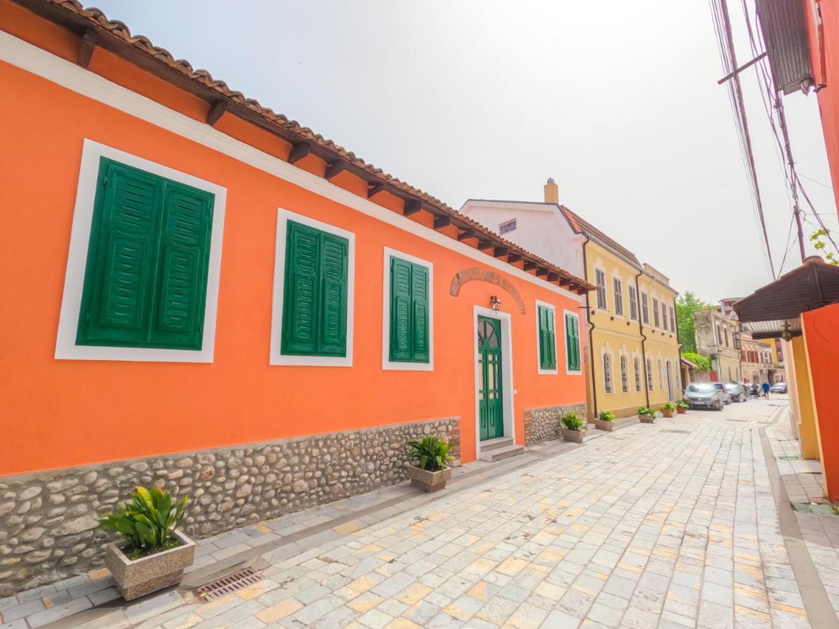 Intown Guesthouse Shkodër 外观 照片