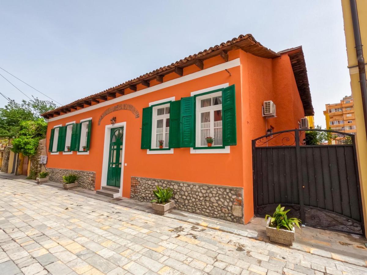 Intown Guesthouse Shkodër 外观 照片