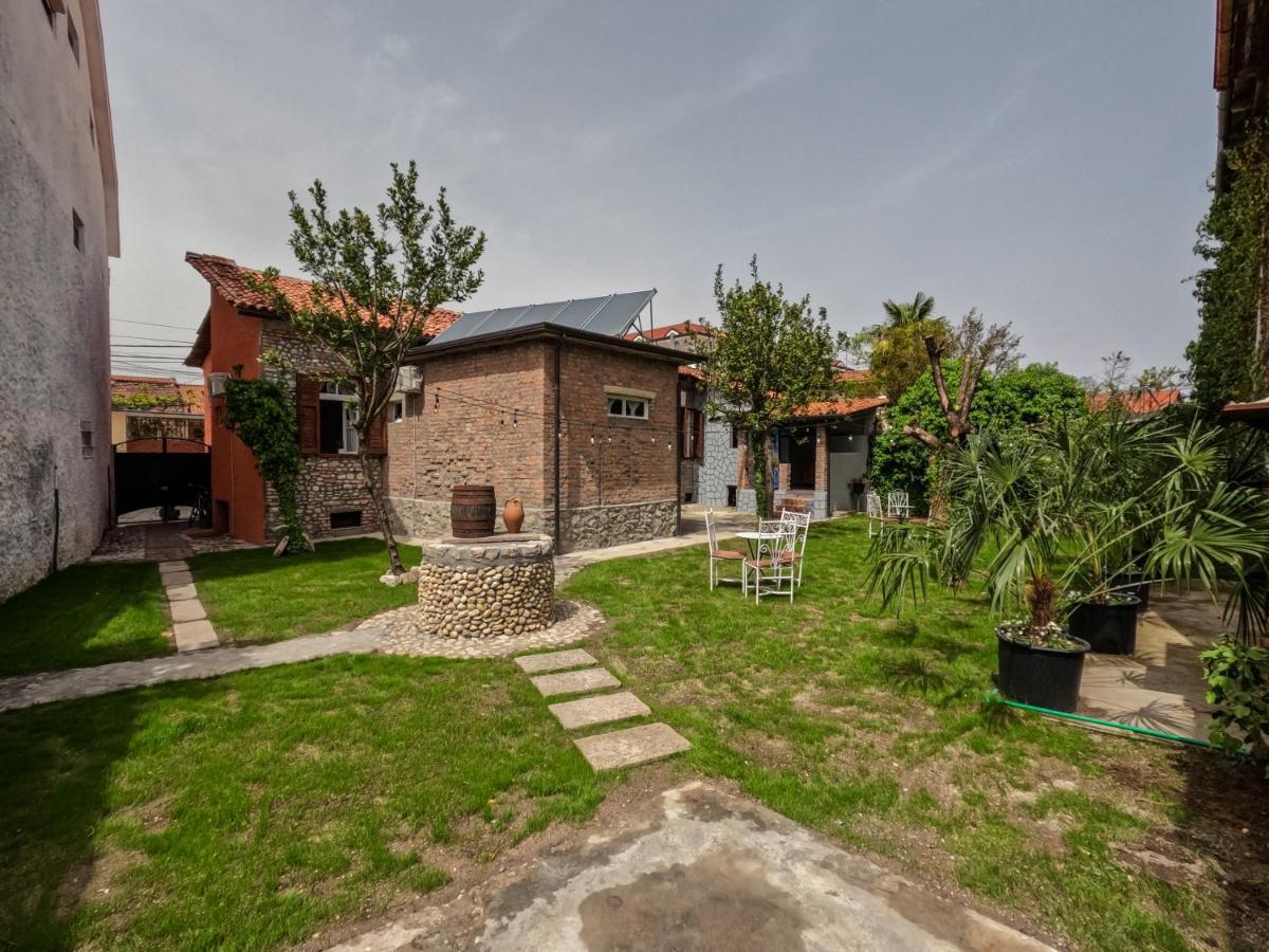 Intown Guesthouse Shkodër 外观 照片