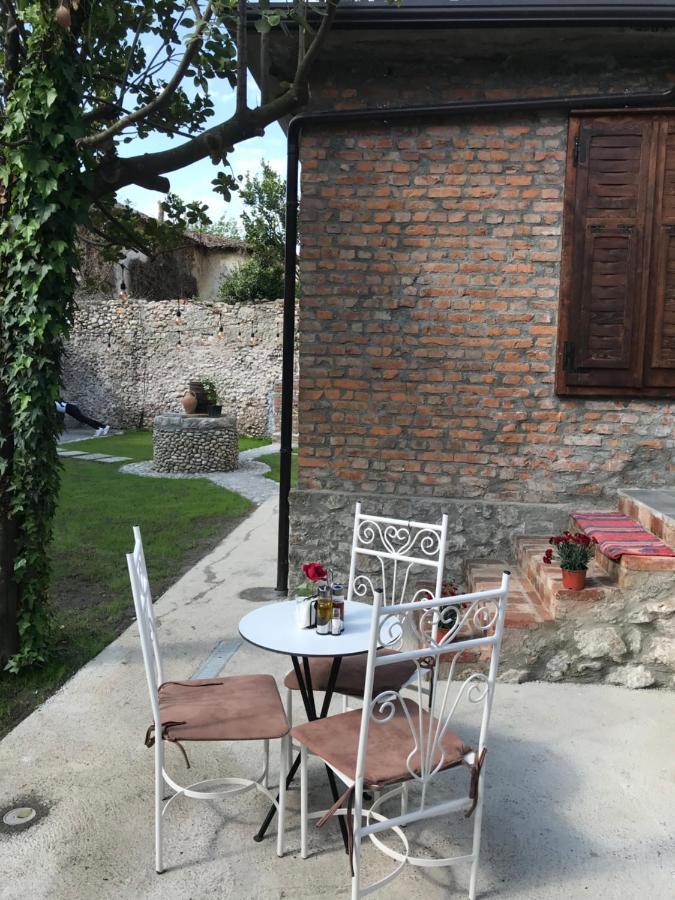 Intown Guesthouse Shkodër 外观 照片