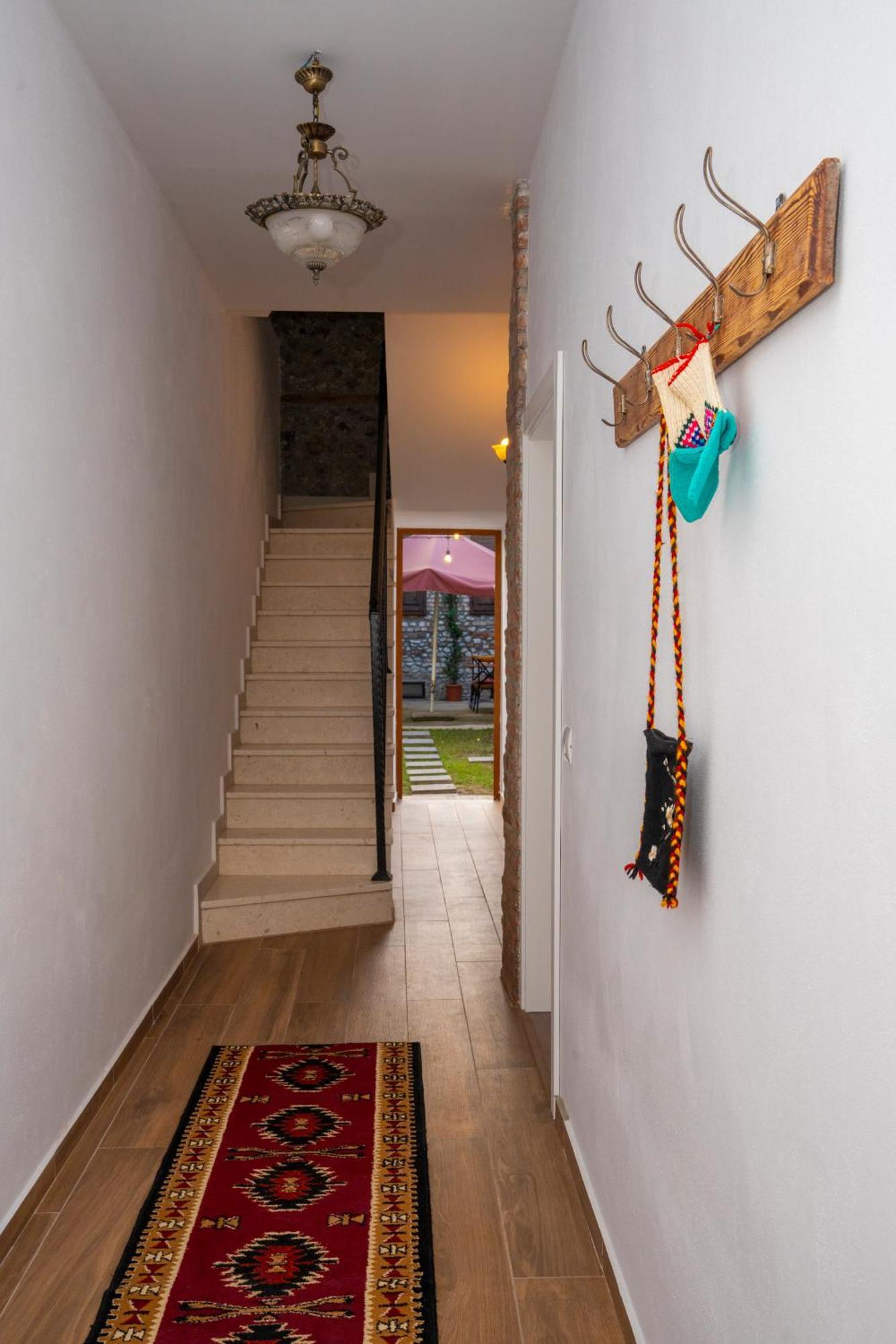 Intown Guesthouse Shkodër 外观 照片