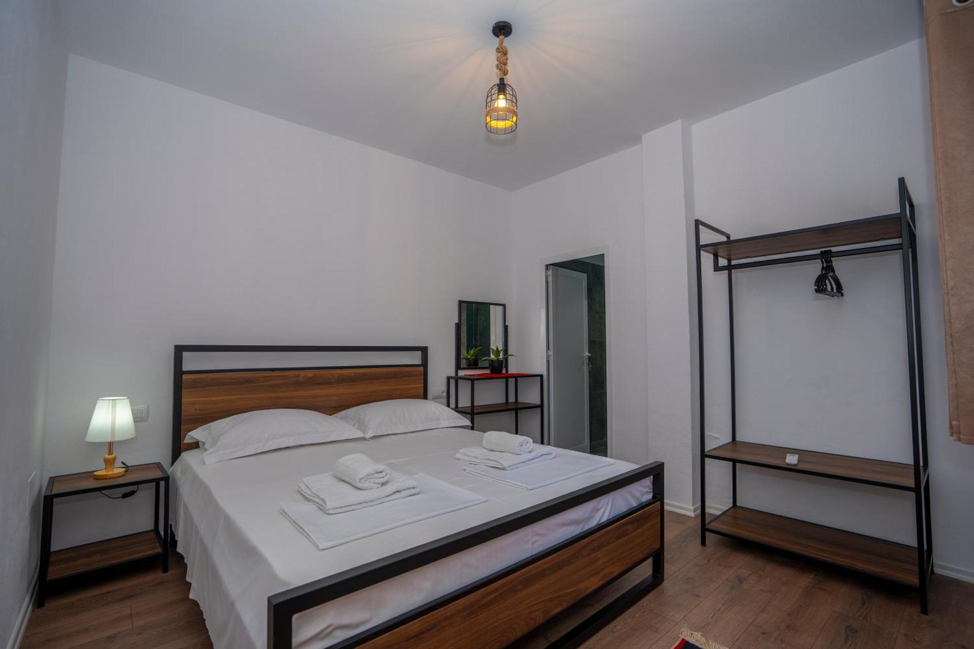 Intown Guesthouse Shkodër 外观 照片