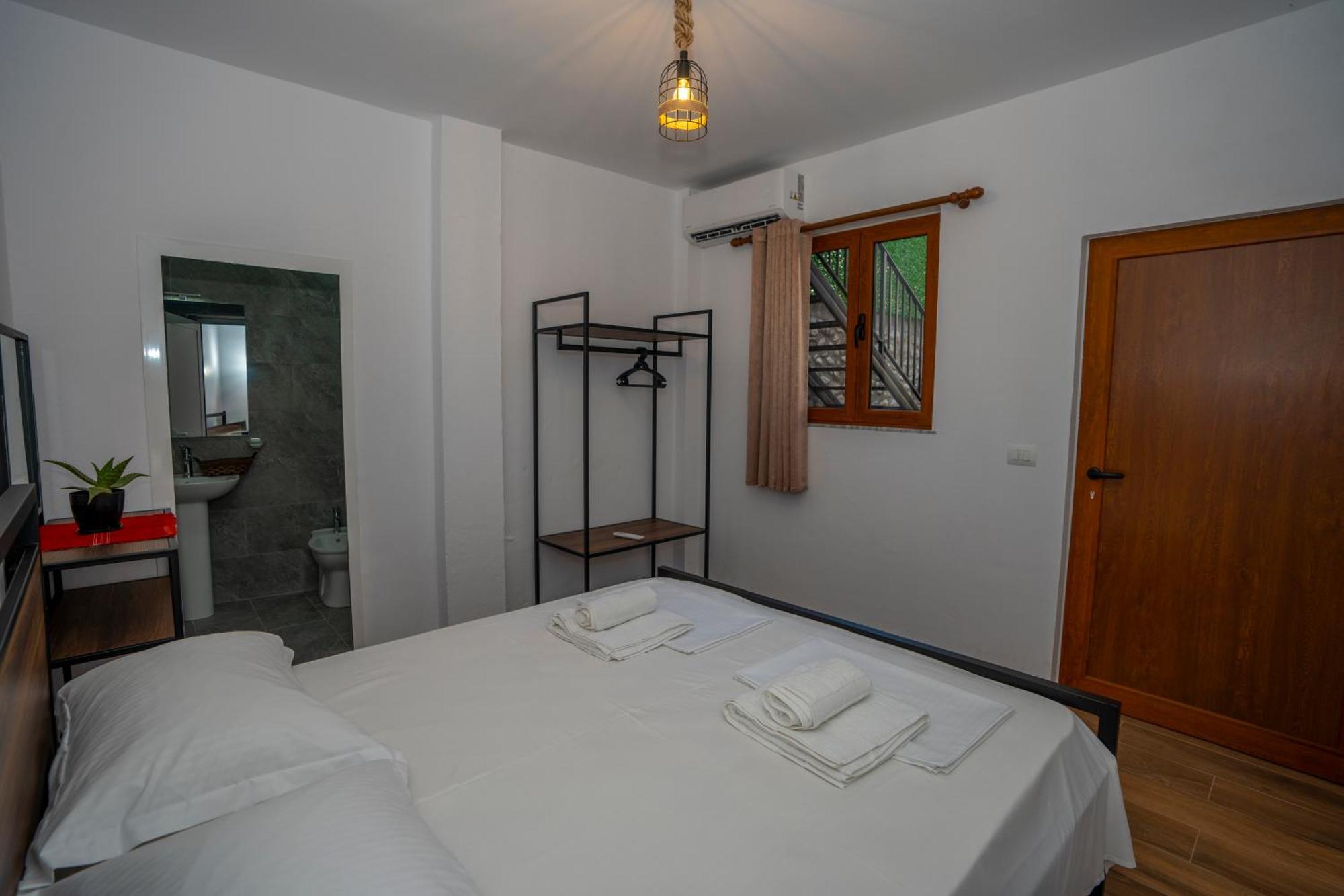 Intown Guesthouse Shkodër 外观 照片