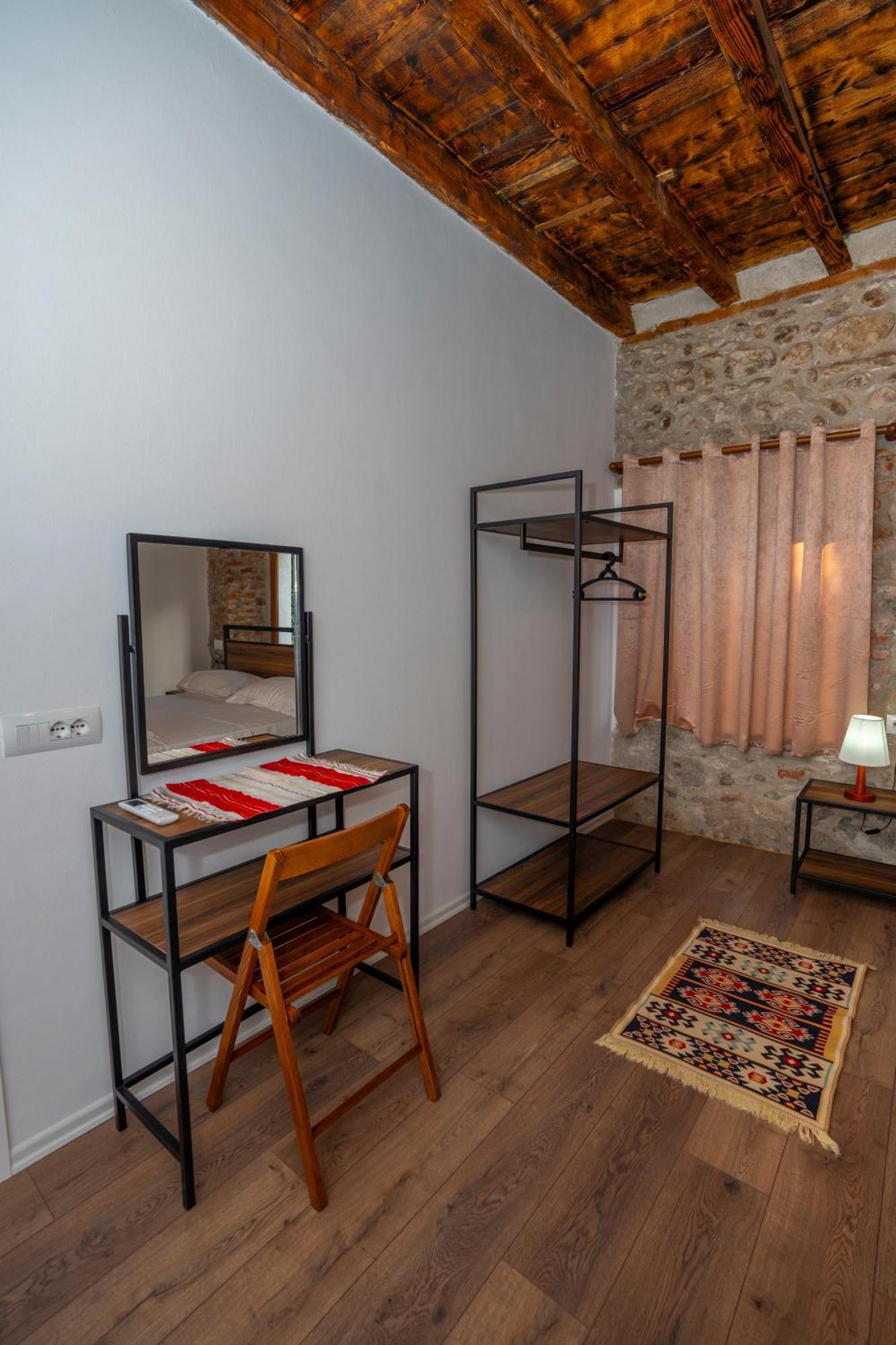 Intown Guesthouse Shkodër 外观 照片