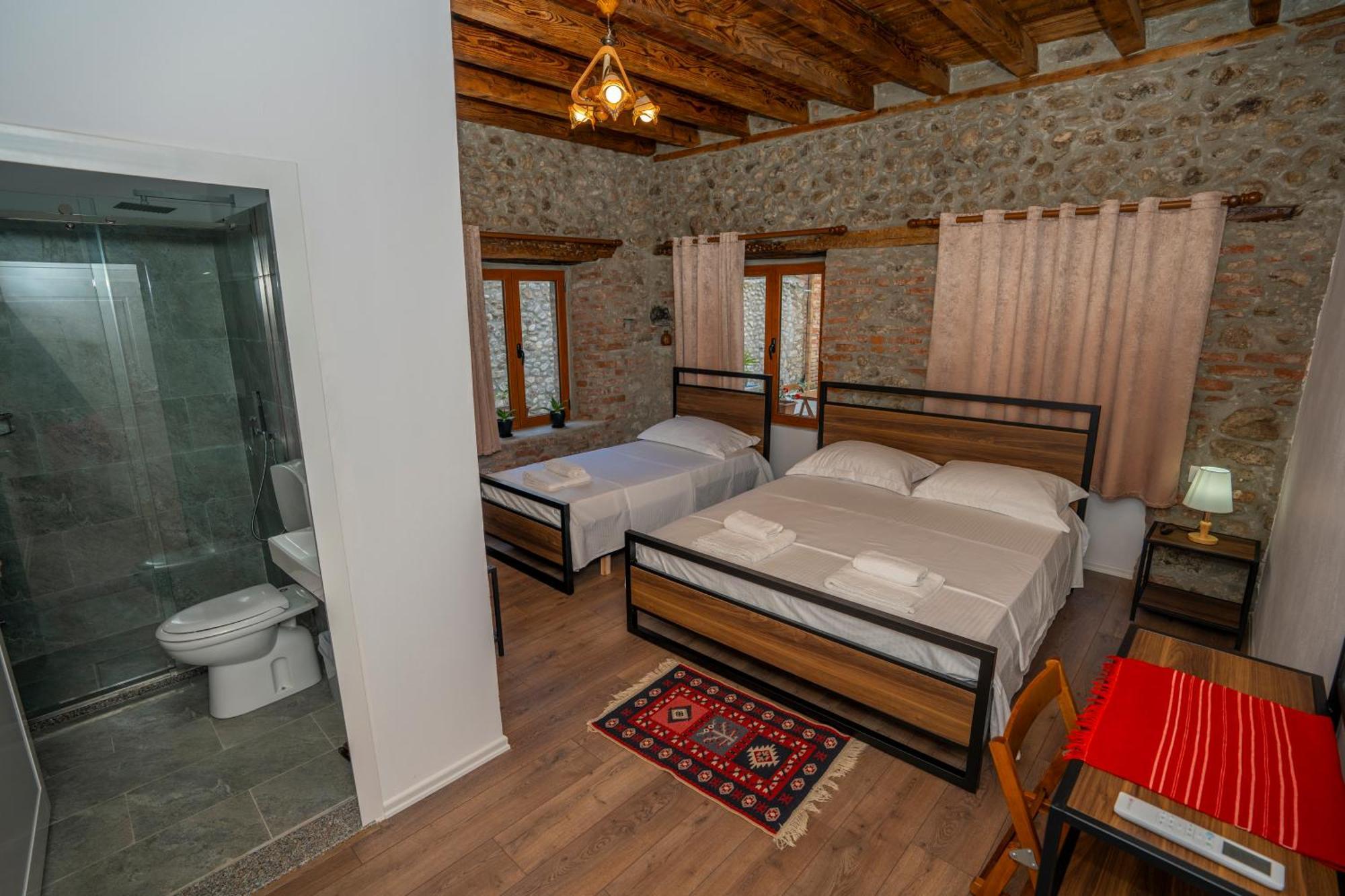 Intown Guesthouse Shkodër 外观 照片