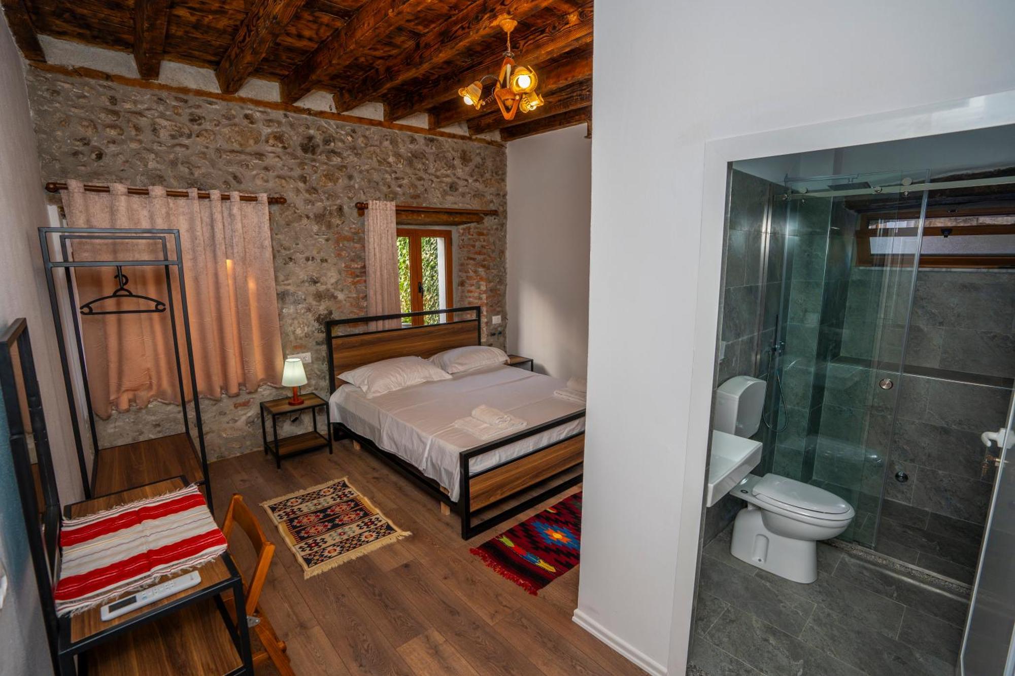 Intown Guesthouse Shkodër 外观 照片
